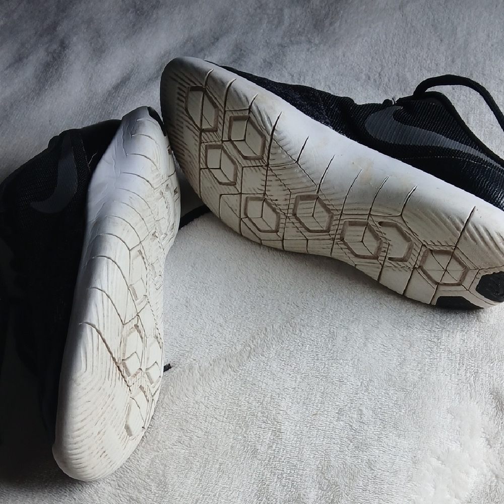 Nike Black Flex Contact Athletic Sneakers - Picture 5 of 7